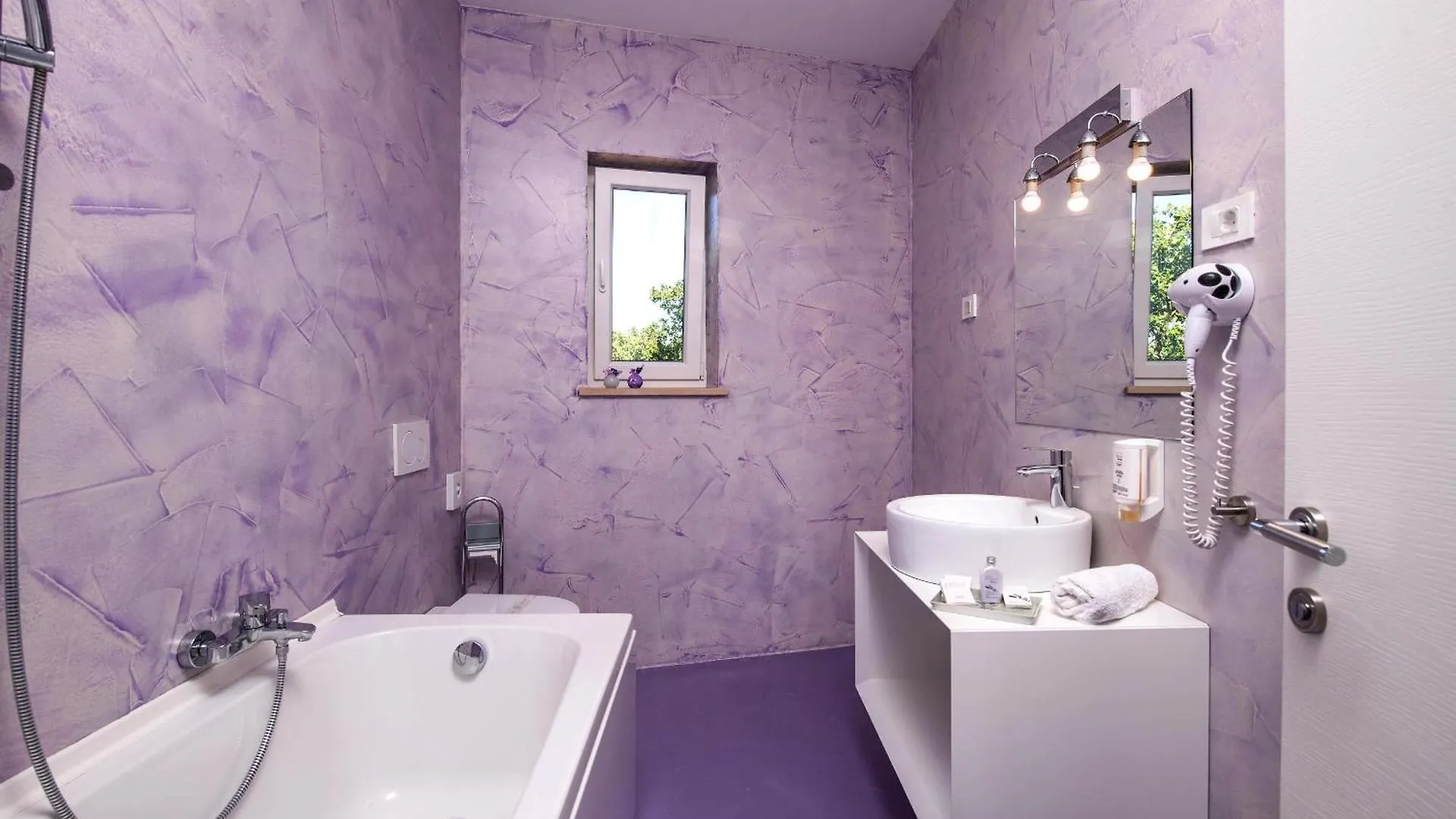 Villa Lounge Kapelana With Private Pool, Basketball, Volleyball & Football Jursici